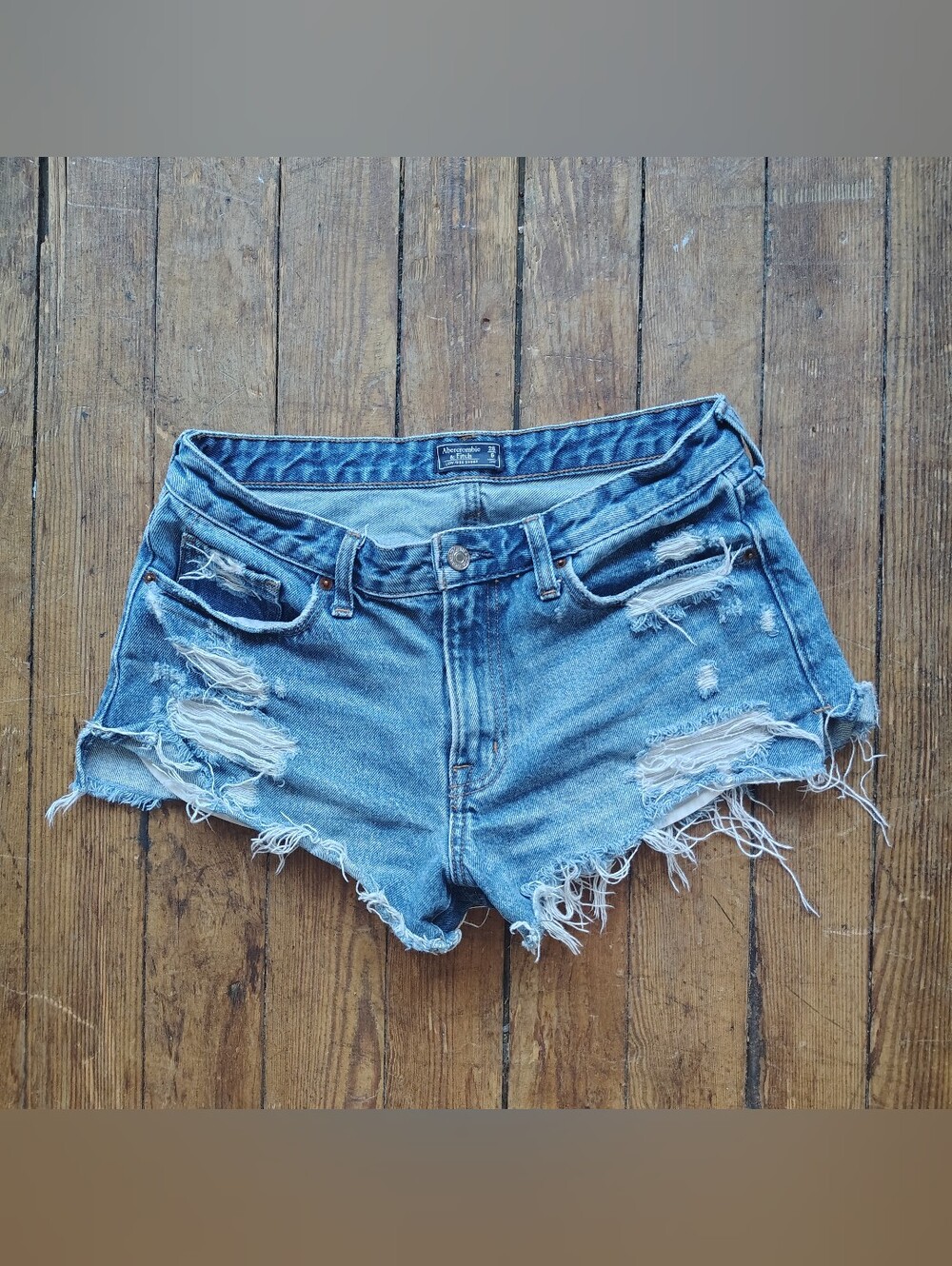 Abercrombie & Fitch Women's Low Rise Denim Cut Off Shorts 6 W28 Blue 5-Pocket